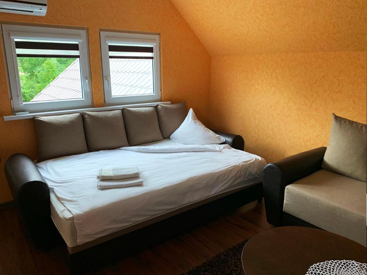 Prie Azuolo Apartment ซาราเซ ภายนอก รูปภาพ